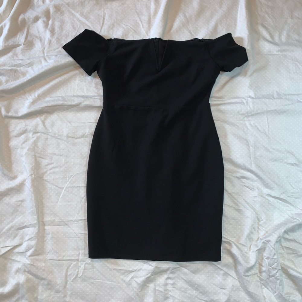 Black Lulu’s dress